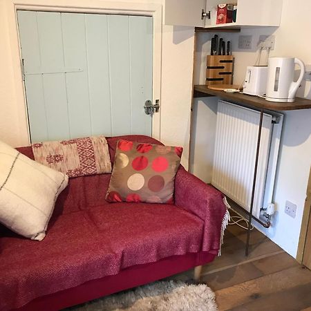 Tiny Cosy Snug Appartement Manorowen Buitenkant foto